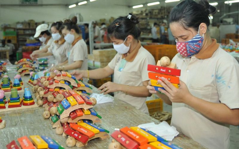 nhap-khau-do-choi-tre-em